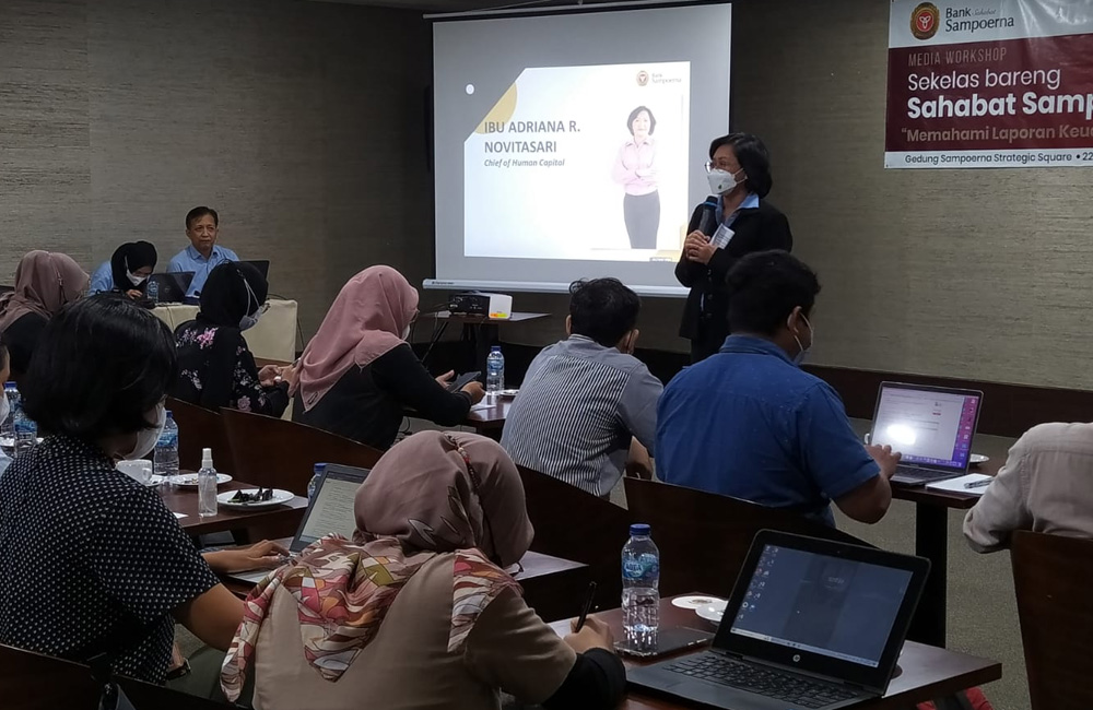 Sejumlah Reporter Dari Beberapa Media Mengikuti Pelatihan Memahami Laporan Keuangan Bank
